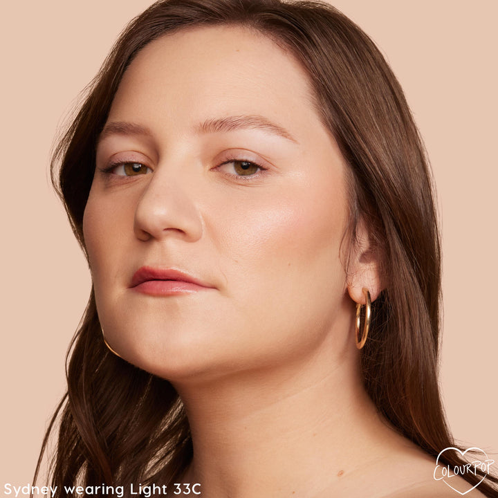 Light 33 C - Graceful Tailored Complexion Perfection