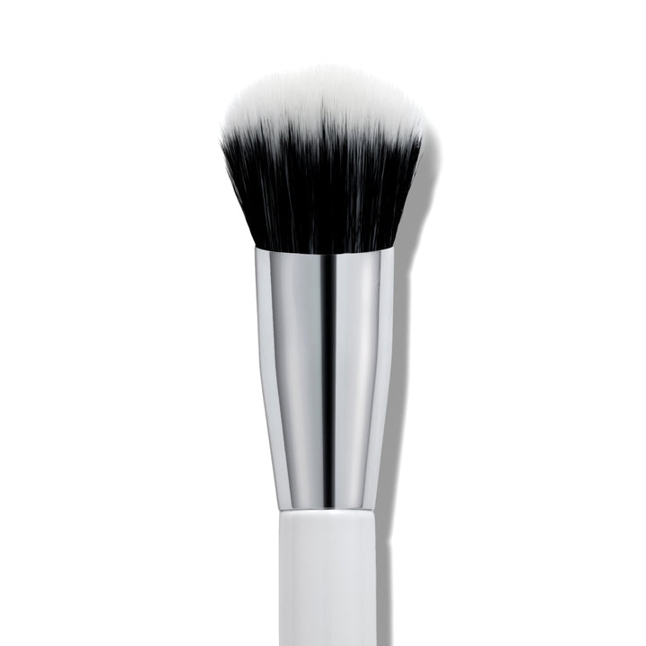 Angled Blending Face Brush - Detailed Mobile Artistry Essential