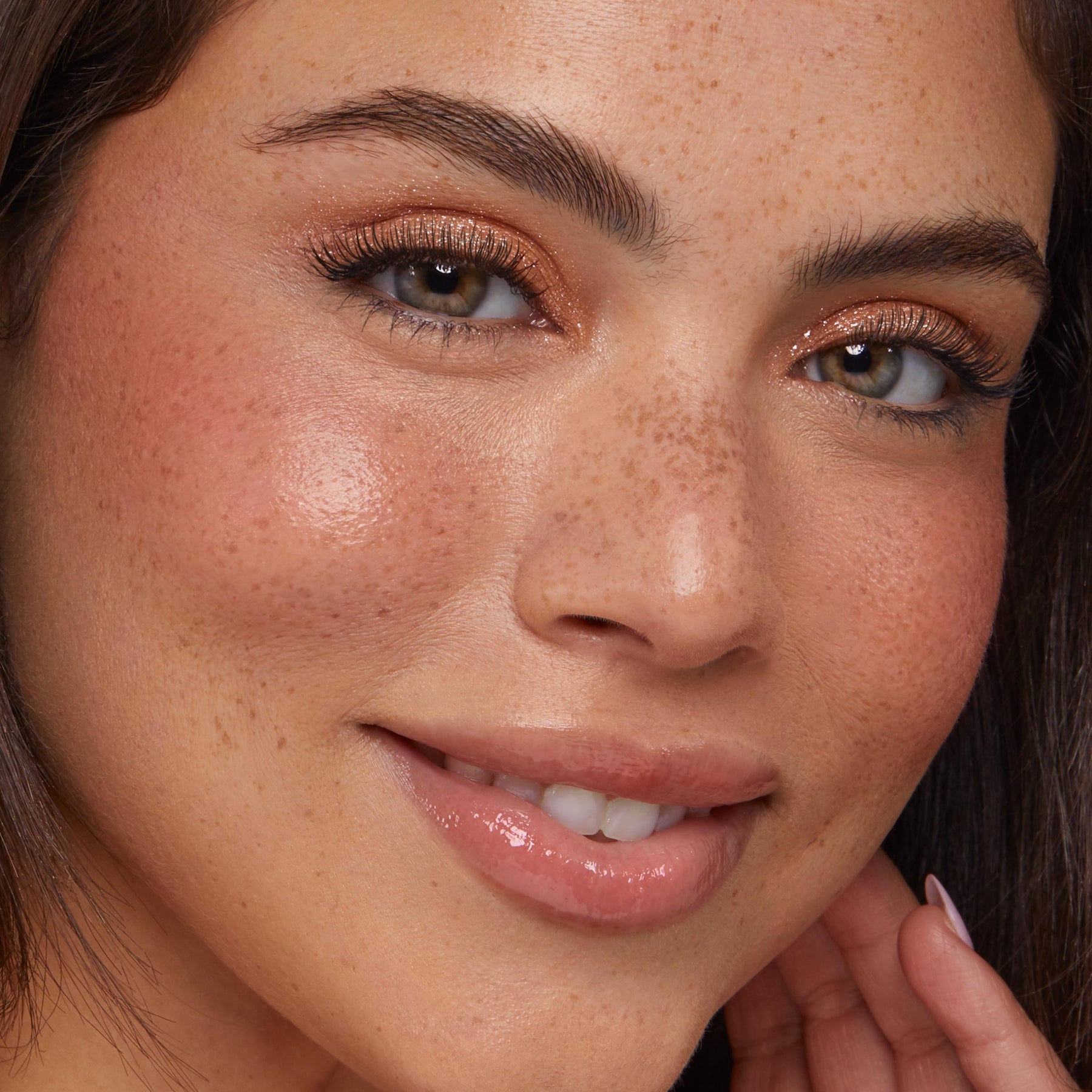 Ritz - Luminous Refined Eye Veil